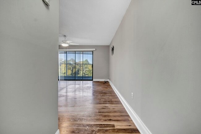 Building Photo - 1825 St Julian Pl