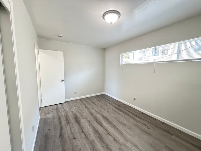 Building Photo - 4100-4106 S 41st Street