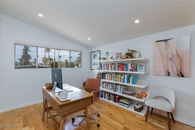 Building Photo - 1607 Pawnee Dr