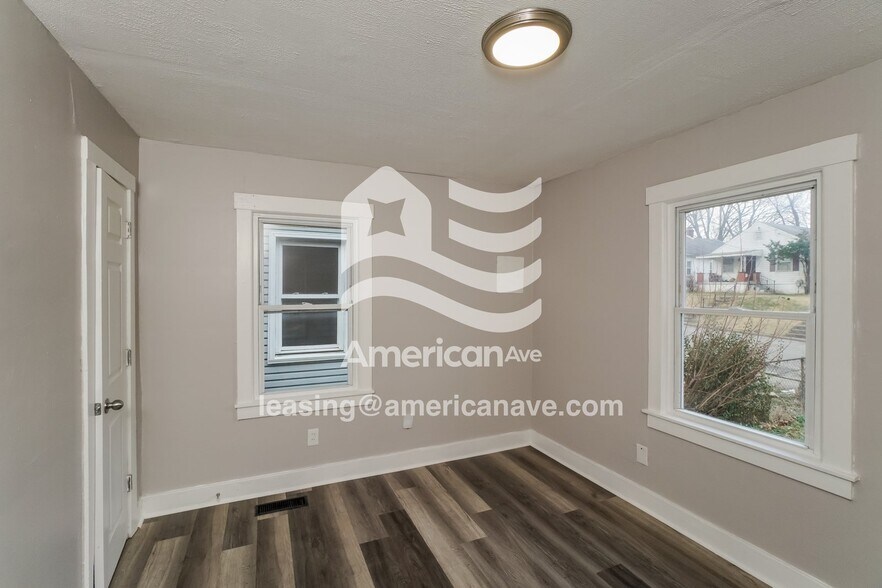 Building Photo - 823 Camden Ave