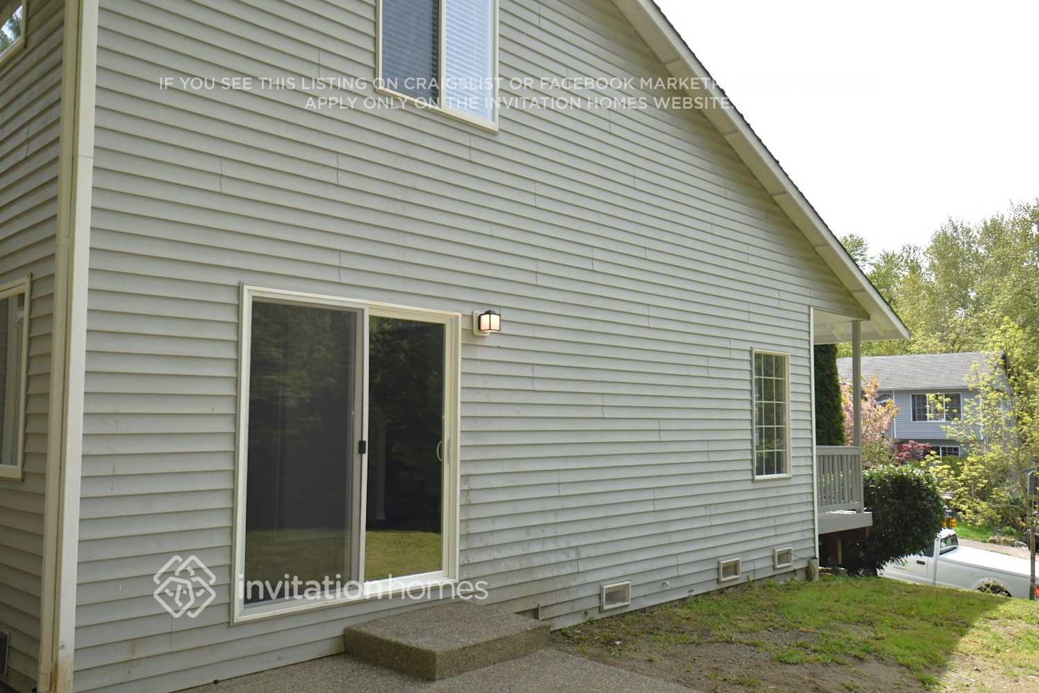 Building Photo - 7307 46th Pl NE