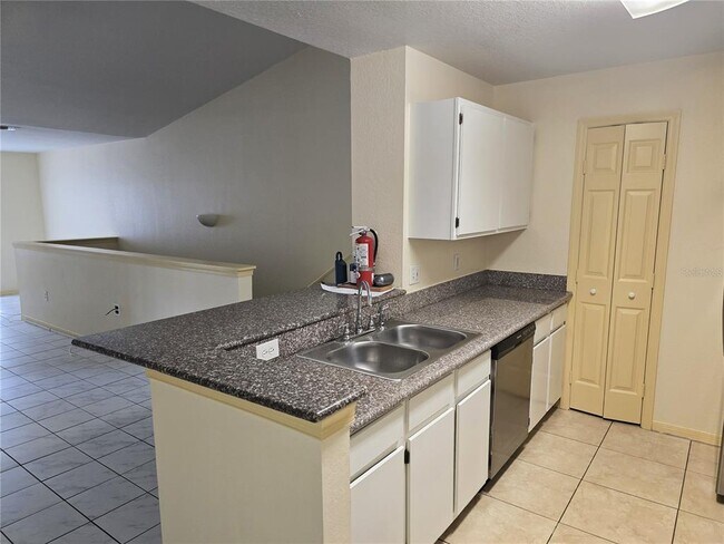 Building Photo - 7428 Vista Way