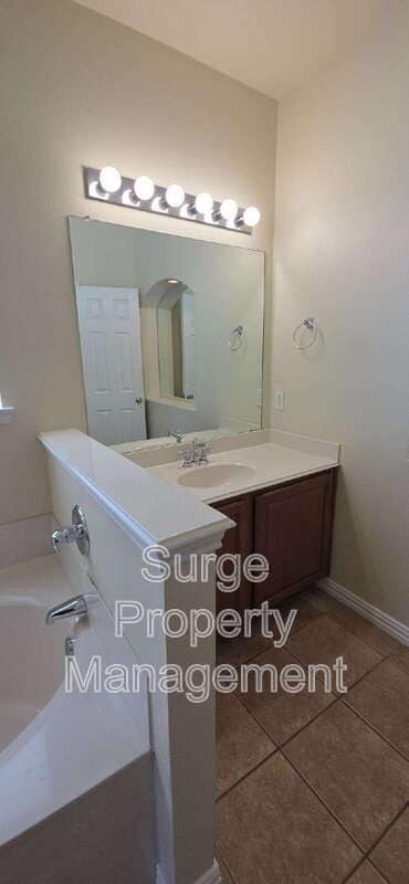 Building Photo - 312 Dover Heights Trail