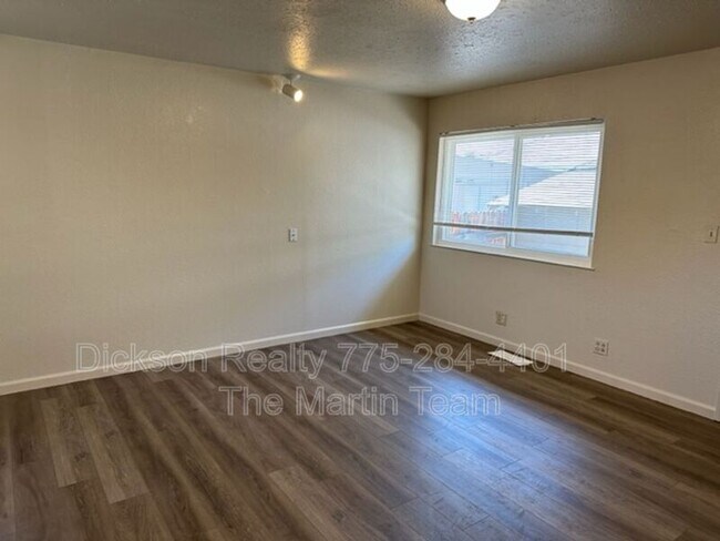 Building Photo - 42 Caliente St