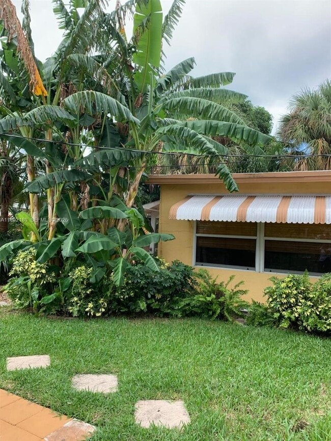 Building Photo - 1916 Coolidge St