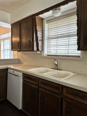 Building Photo - 3018 Apple Valley Dr