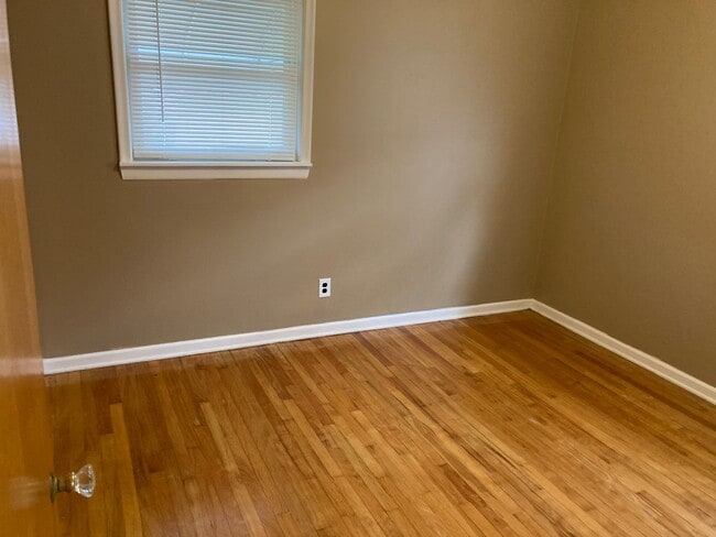 Building Photo - A Great 3 Bedroom Ranch with Nice Basement, Garage and Backyard Sec. 8 OK