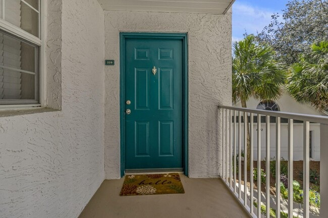 Building Photo - 4274 Calinda Ln
