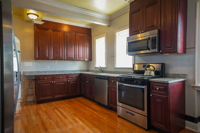 Building Photo - 3927 Kirk St