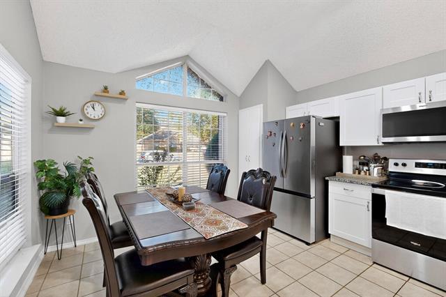 Building Photo - 821 Parkwest Blvd