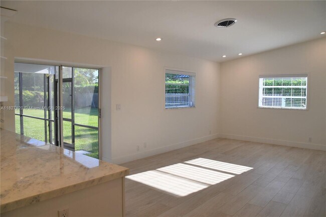 Building Photo - 7200 SW 132nd St
