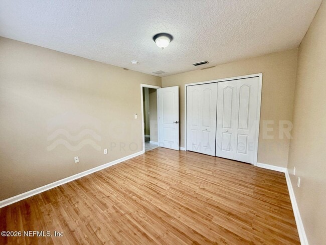 Building Photo - 1462 Scenic Oaks Dr