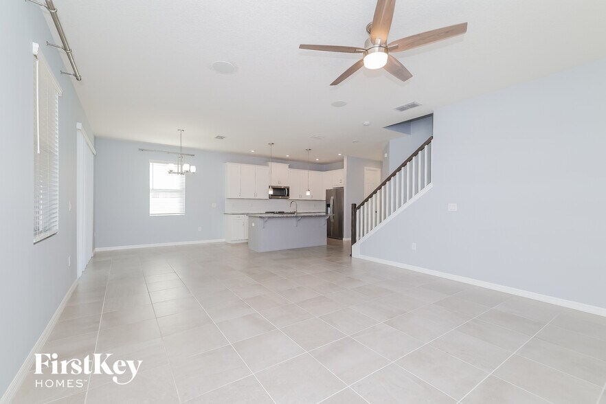 Building Photo - 2412 Riverbank Cv