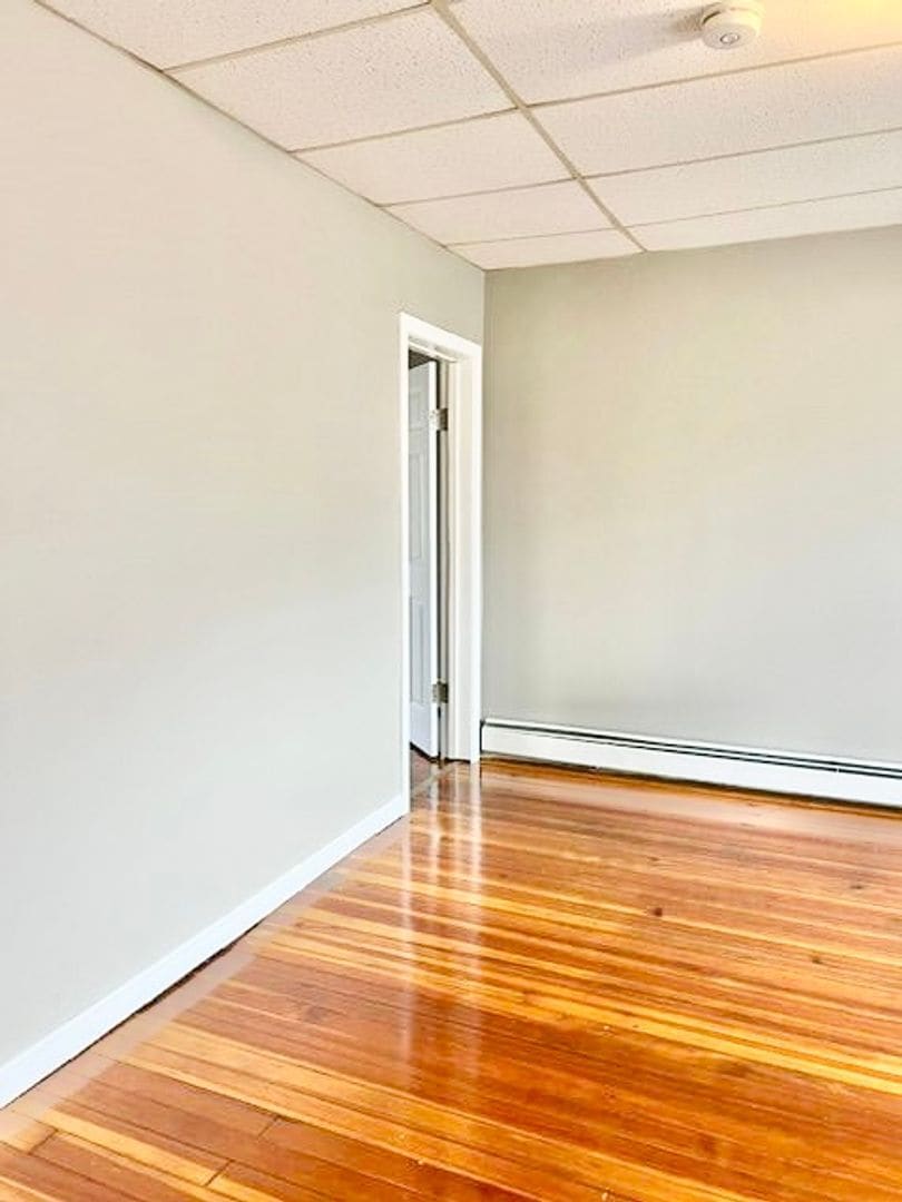 Building Photo - 22-24 Lawn Avenue - Unit #1R