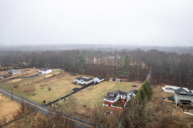 Building Photo - 63 Walker Valley Rd