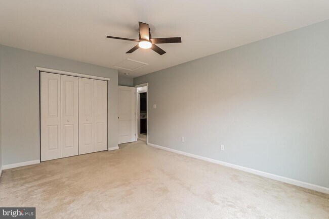 Building Photo - 5 Lani Ln