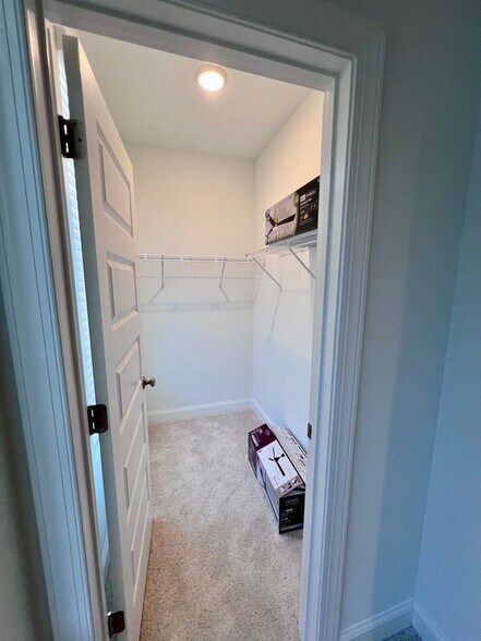 Building Photo - 406 Gaston Pk Ln