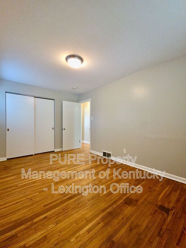 Building Photo - 2216 Winterberry Dr