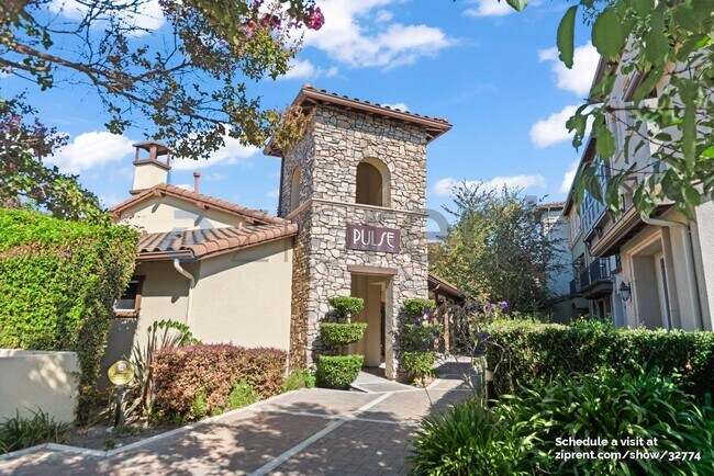 Building Photo - 929 Glen Valley Terrace