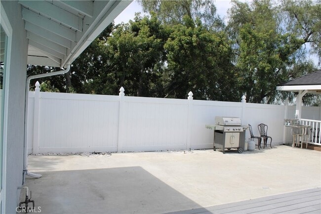 Building Photo - 761 W Country Hills Dr