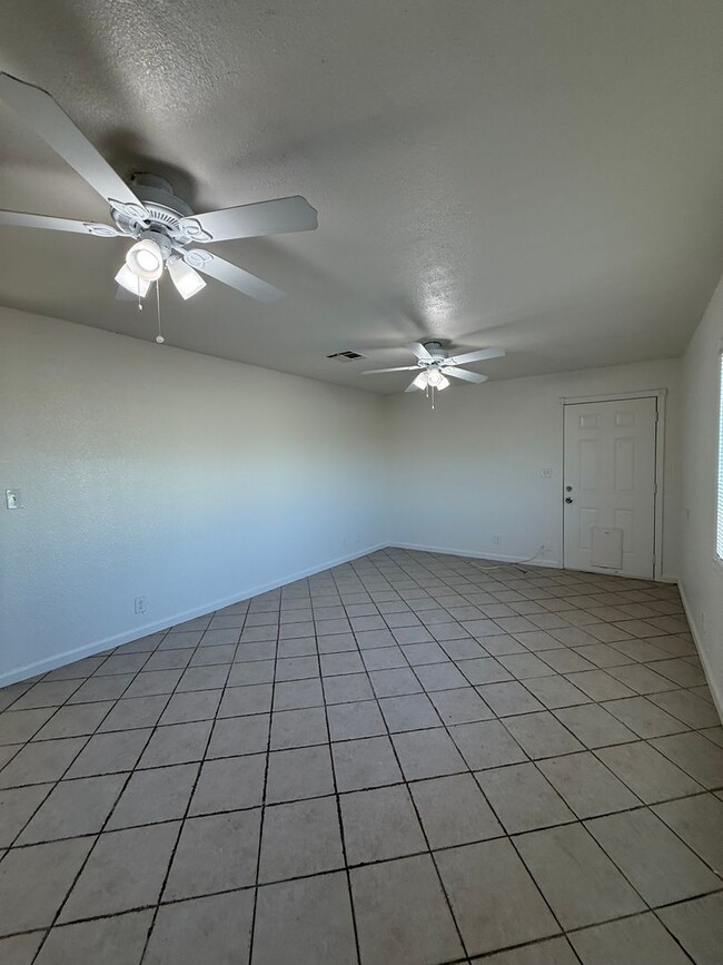 Building Photo - Available Soon! Fully Rehab!