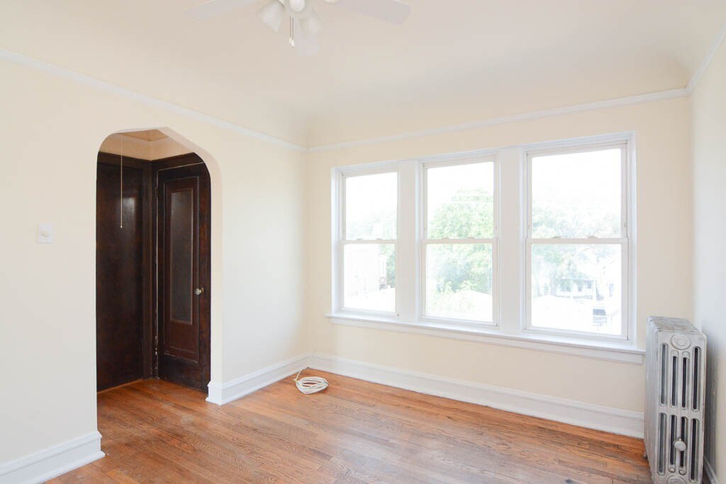 Building Photo - 2942 N Albany Ave