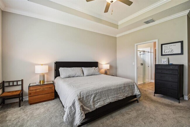 Building Photo - 9571 Little Bluestem Dr