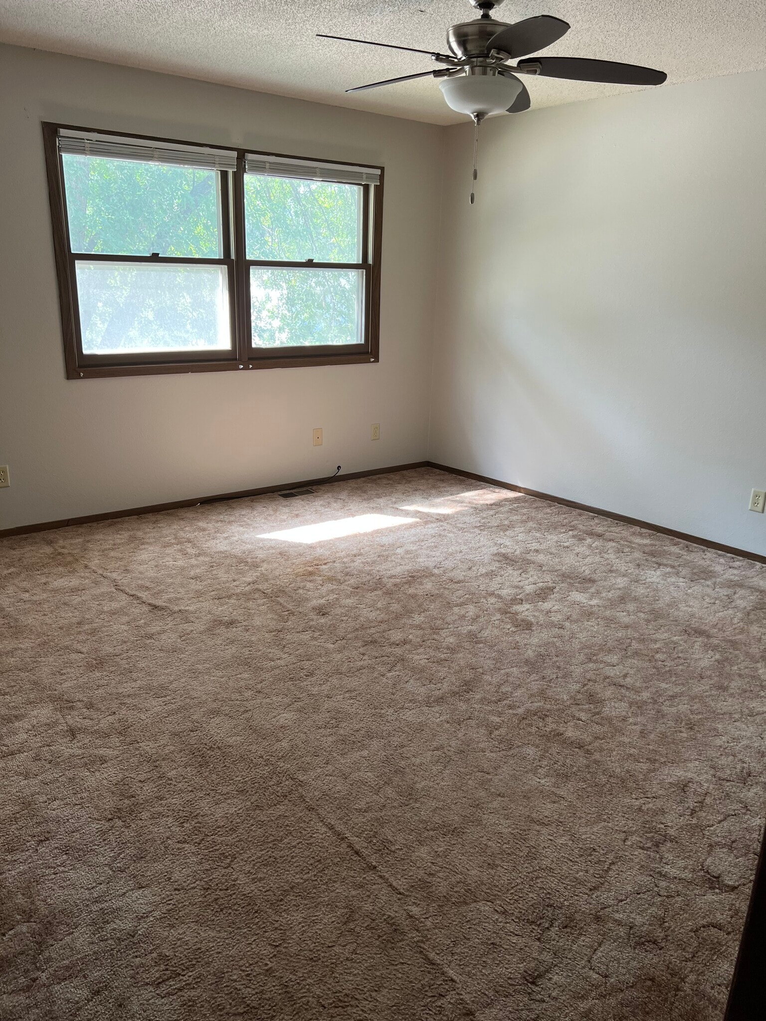 Building Photo - 1320 E Pearl St