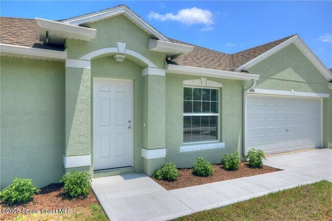 Building Photo - 8886 98th Ct