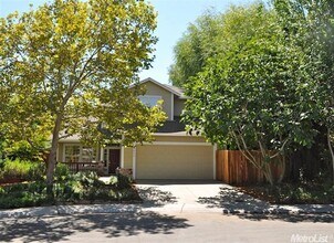 Building Photo - Comfortable Contemporary  Furnished home
Short term rental only