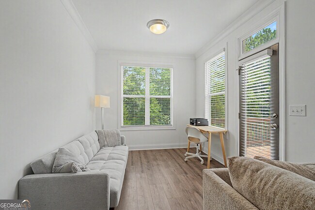 Building Photo - 847 Angora Aly