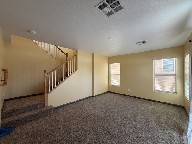 Building Photo - 10811 Ackers Dr
