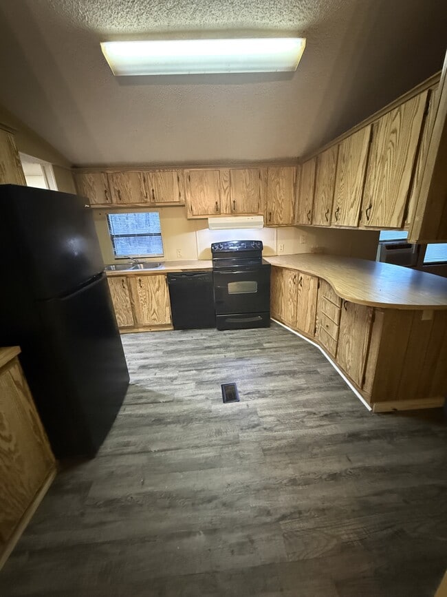 Building Photo - 2667 Hopewell Church Rd