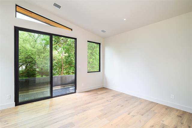 Building Photo - 5023 Lilac Ln