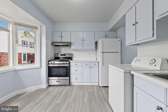 Building Photo - 8145 Community Dr