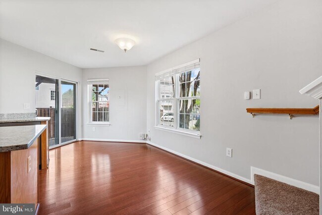 Building Photo - 26091 Lands End Dr