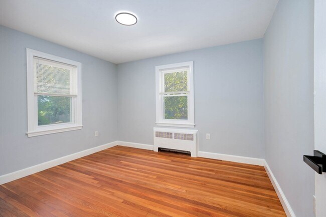 Building Photo - 7 Langley Cir