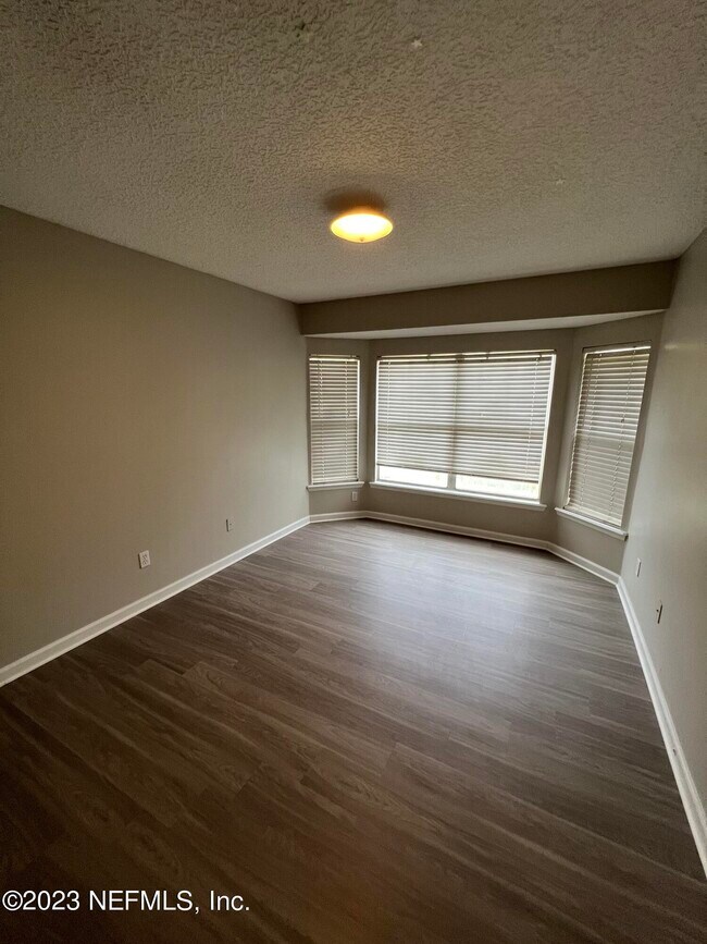 Building Photo - 8531 Longford Dr