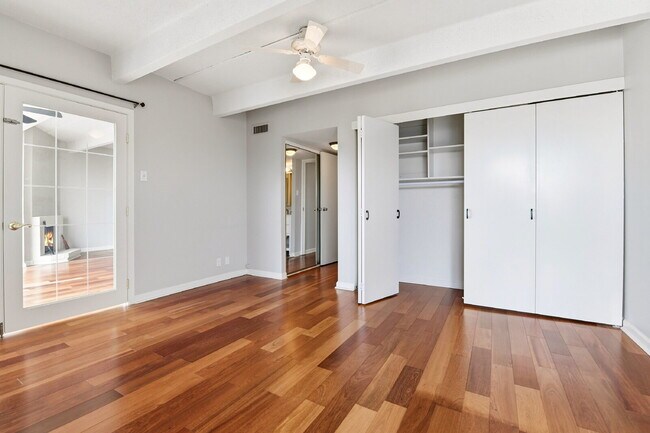 Building Photo - $2,240.95 - 2 Bed, 2 Bath Condo in Denver with Central AC!