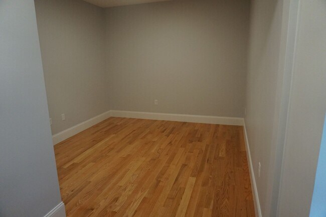 Building Photo - $3,850 Renovated 3BR Near Boston College | Parking Included | Updated Kitchen & Bath