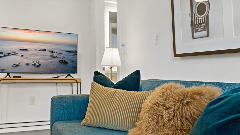 Building Photo - 1924 8th St NW