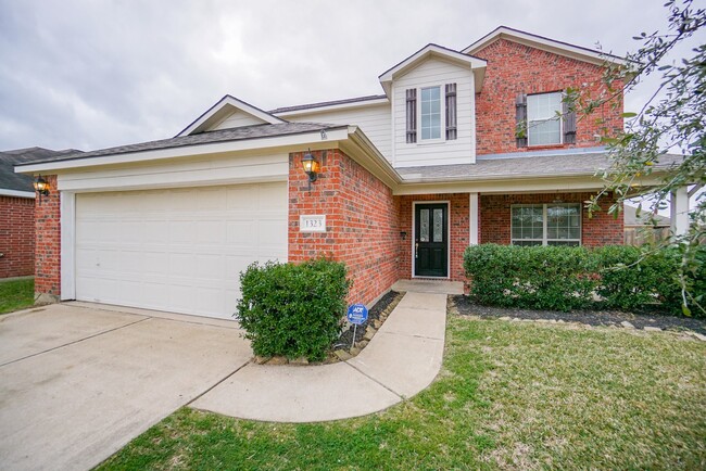 Building Photo - 1323 Colonial Manor Dr