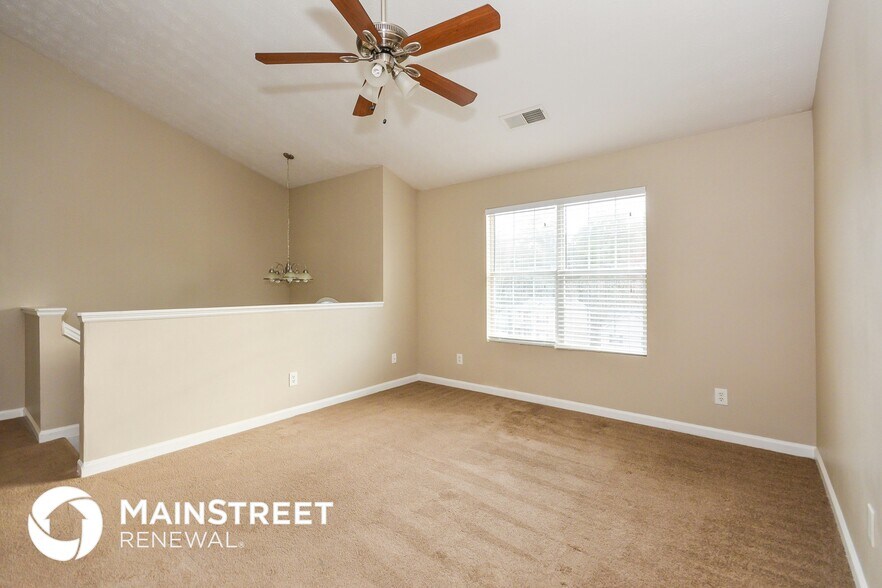 Building Photo - 6731 Hidden Lake Dr