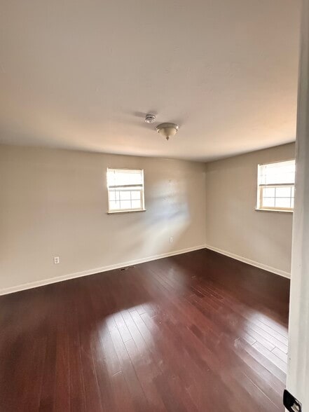 Building Photo - 10221 W 59th Pl