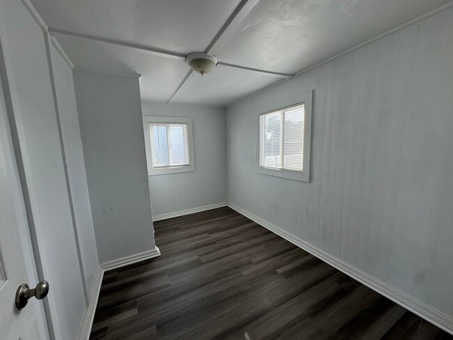 Building Photo - MOVE IN SPECIAL!!!  2BR/1BA House w/ bonus room available FOR RENT NOW!