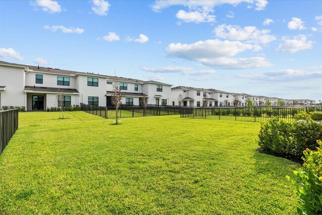 Building Photo - 14042 SW Thorens Dr