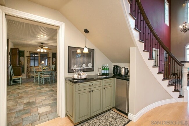 Building Photo - 1285 Horizon Ridge