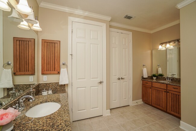 Building Photo - 2335 Ralston Branch Way