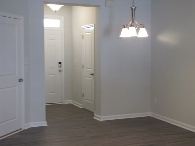 Building Photo - 851 Bristol Bridge Dr