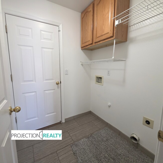 Building Photo - 15239 NW Moresby Ct